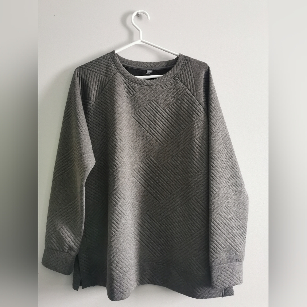 (3/$12) - Joe Fresh Women's Grey Quilted Sweatshirt. XL